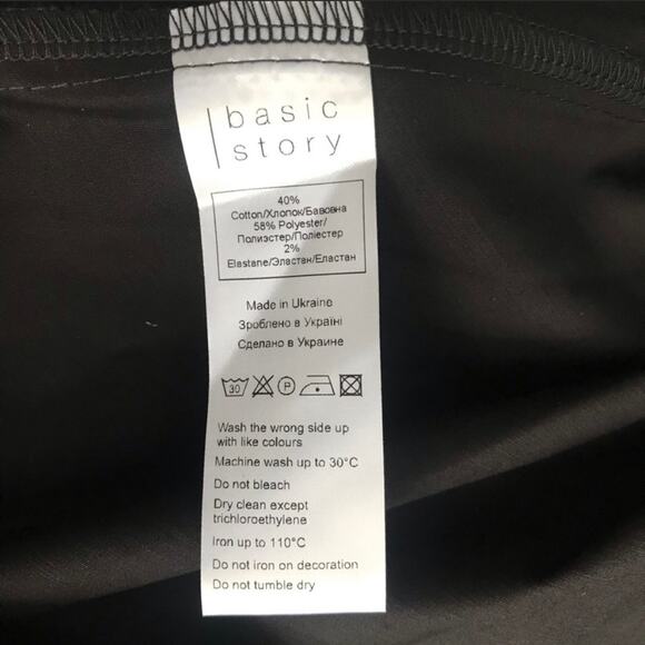 Sleeveless Black dress - Picture 5 of 6